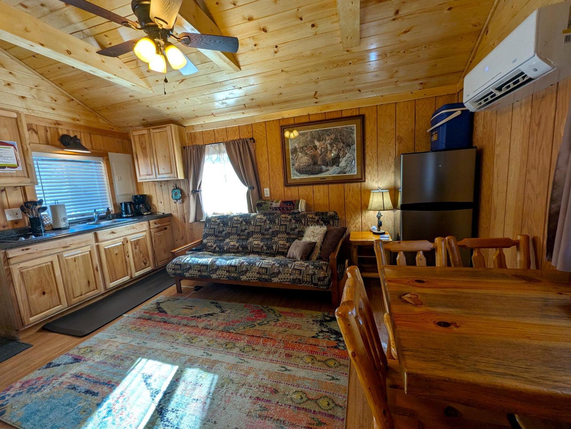 Yellowstone'S Treasure Cabins Гардинер Экстерьер фото