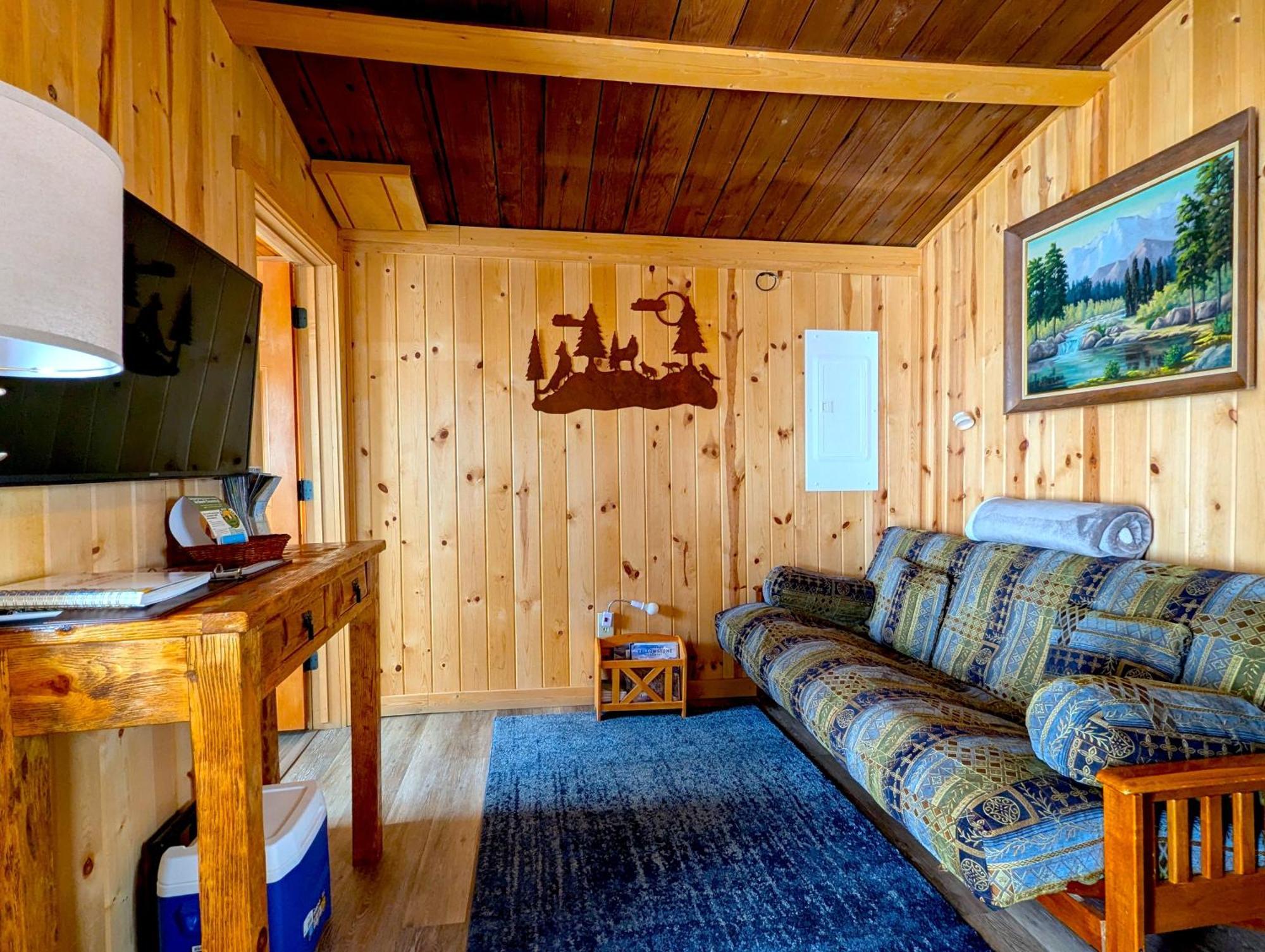 Yellowstone'S Treasure Cabins Гардинер Экстерьер фото